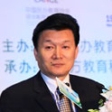 语文出版社社长、教育部前新闻发言人王旭明发言